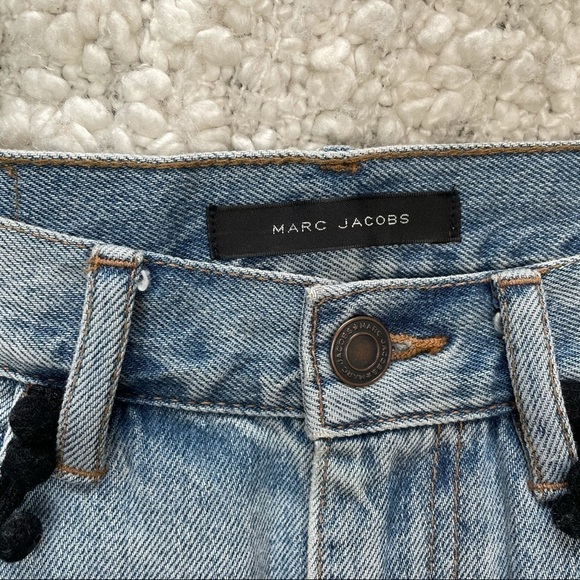 MARC Jacobs Light Wash Jean Mini Skirt Pom Pom 26 - Picture 6 of 6